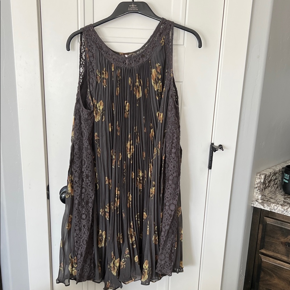 Free People Floral Pleated Lace Dress
